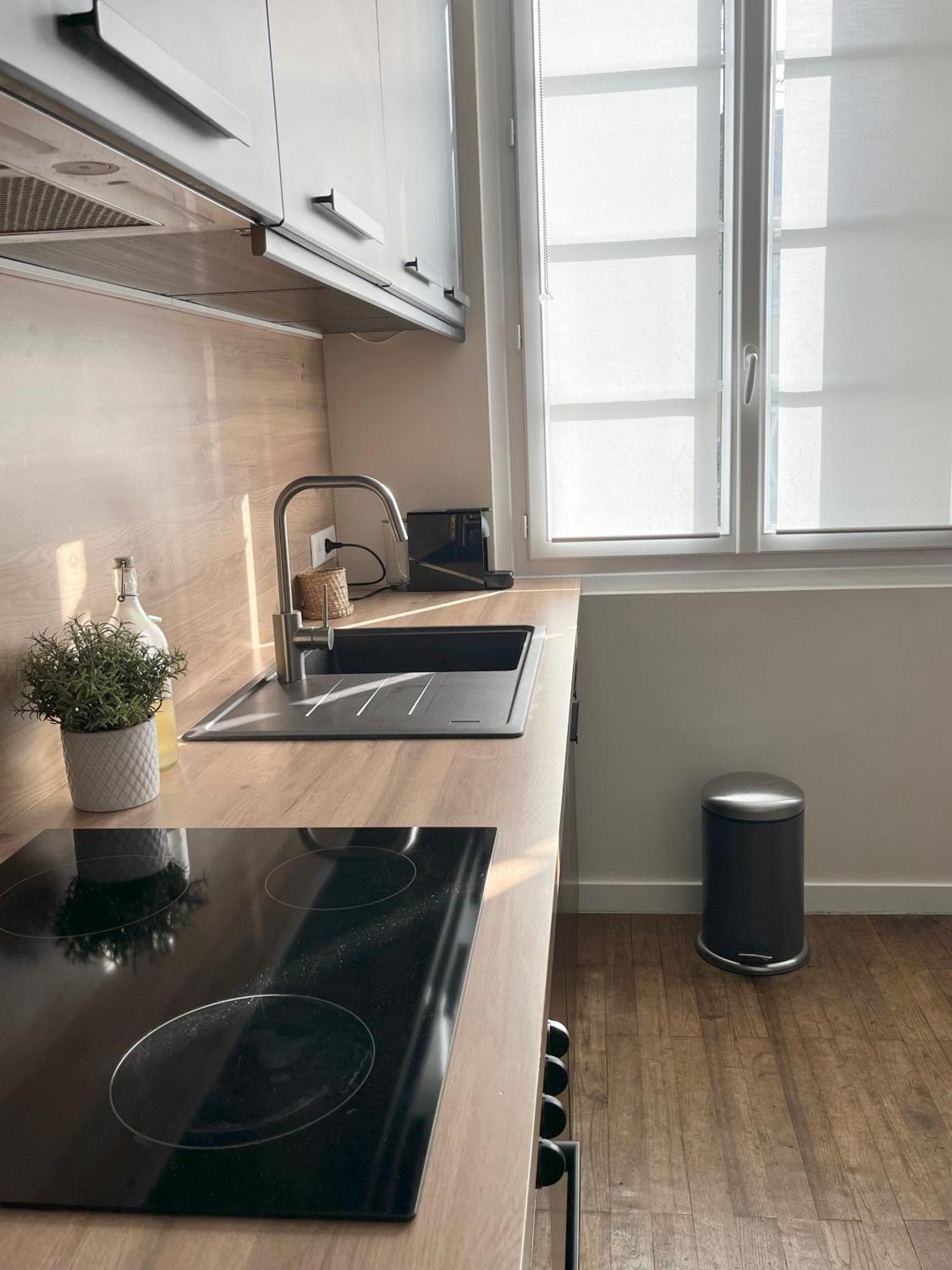 Joli Appartement Proche Centre Avec Garage Gratuit Nantes Luaran gambar